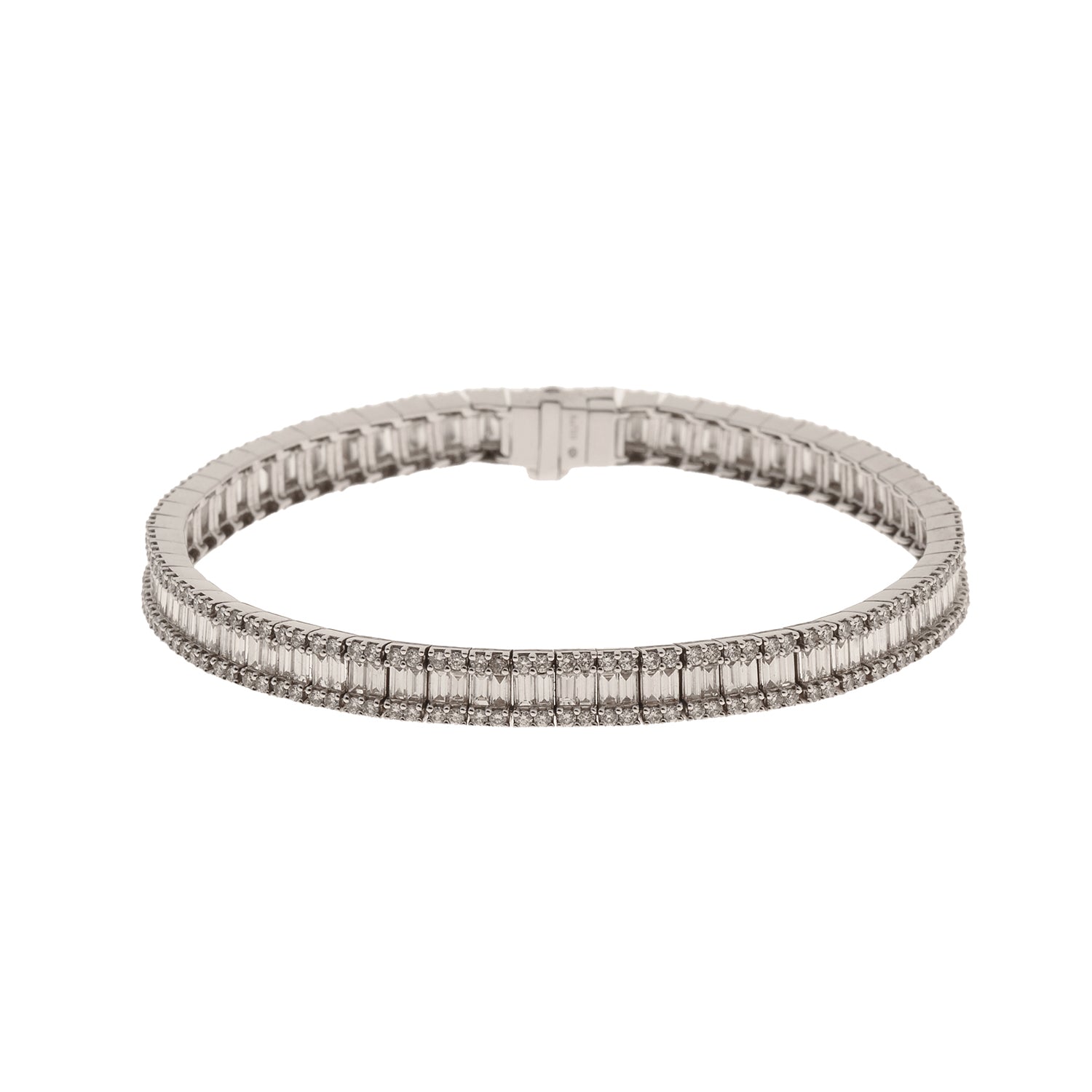 Baguette-cut Diamond bracelet