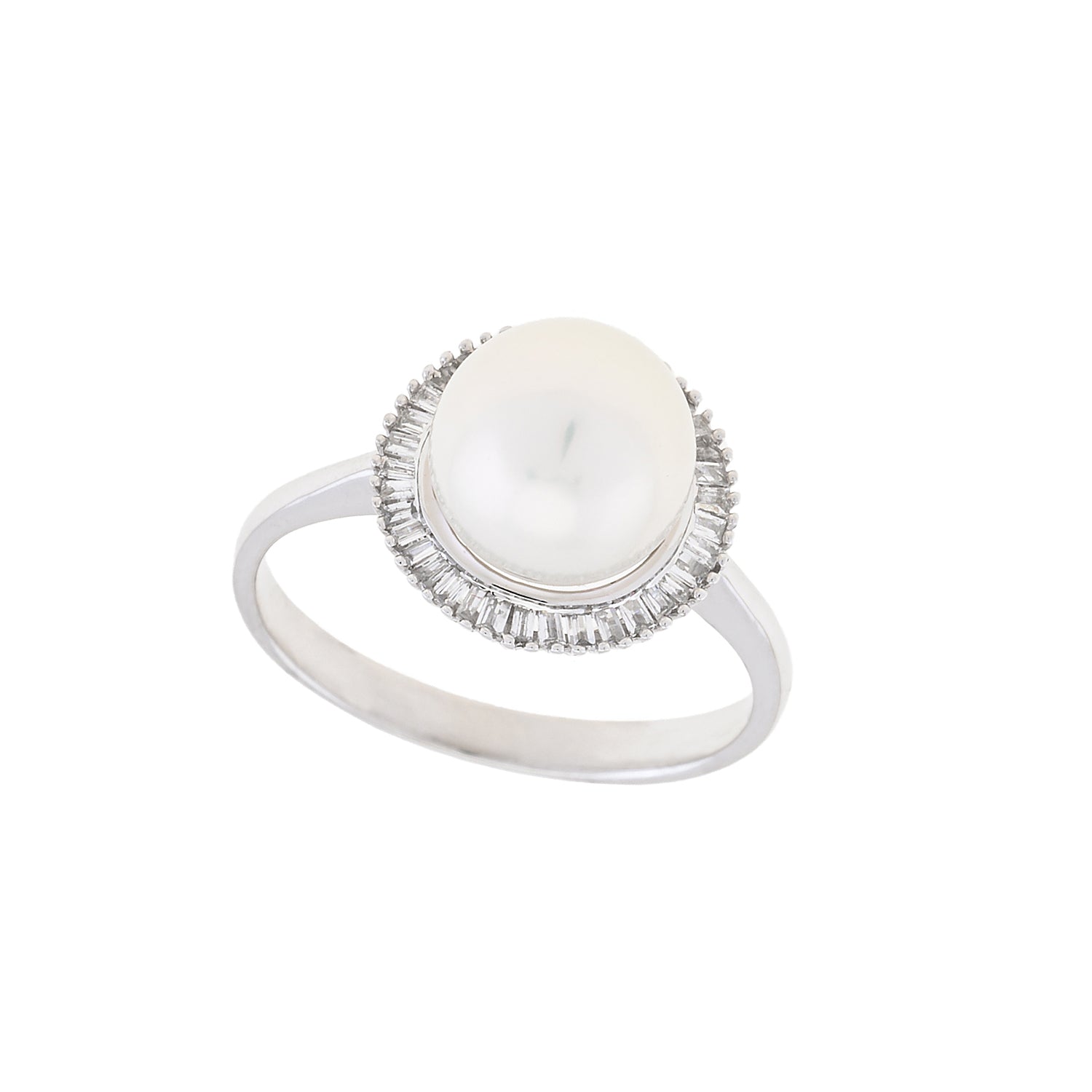 Timeless Pearl Ring with Diamond Baguettes