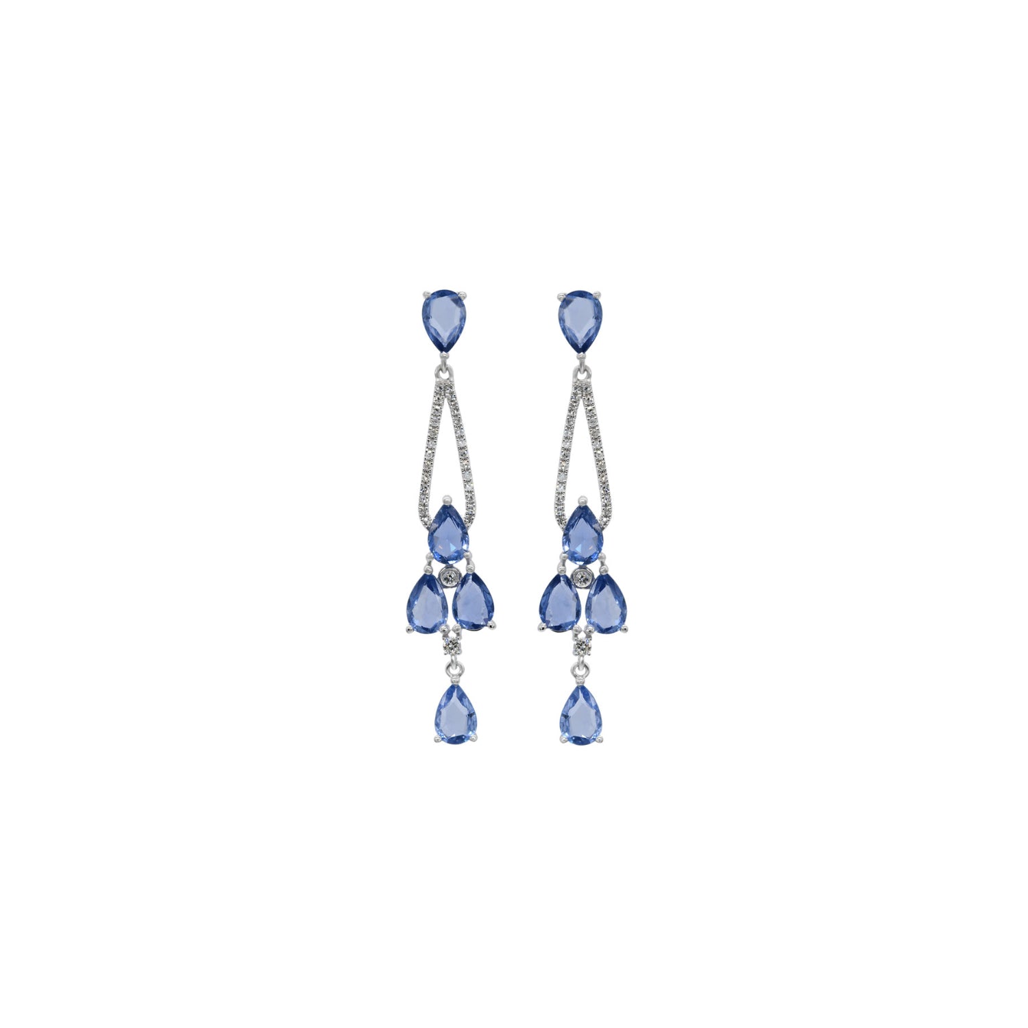 Sapphire Earring. Earrings. 18K gold earring. White Gold, yellow gold, rose gold. Perfect Gift. Earring gift. Fine jewelry. Anatol. Kifissia. Golden Hall. Σκουλαρίκι χρυσό. Σκουλαρίκι με ζαφείρια. Σκουλαρίκι τρυπητό. Σκουλαρίκι με ζαφείρι. Σκουλαρίκι με διαμάντια. Athens. Κηφισιά. Σκουλαρίκι με μπριγιάν.