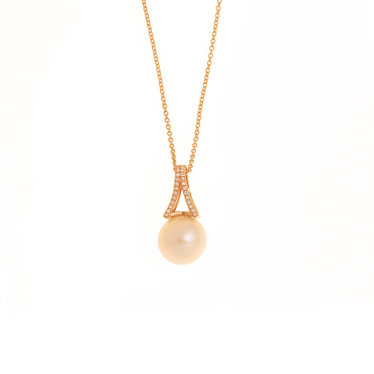 Pearl Necklace. Fresh water pearl. South sea pearl. Sea pearl. Diamond and pearl necklace. Diamond Necklace. Chain necklace. Classic Necklace. Rose gold Necklace. White Gold Necklace. Yellow gold Necklace. Pearl Gift. Fine jewelry. Anatol jewelry. Golden Hall. Kifissia.
