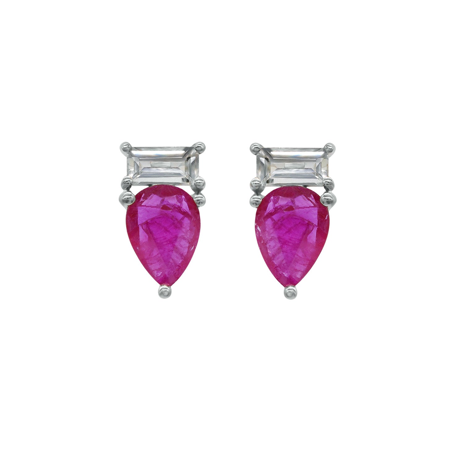 Ruby Earring. Earrings. 18K gold earring. White Gold, yellow gold, rose gold. Perfect Gift. Earring gift. Fine jewelry. Anatol. Kifissia. Golden Hall. Σκουλαρίκι χρυσό. Σκουλαρίκι  με ρουμπίνι. Σκουλαρίκι τρυπητό. Σκουλαρίκι με ρουμπίνι. Σκουλαρίκι με διαμάντια. Athens.