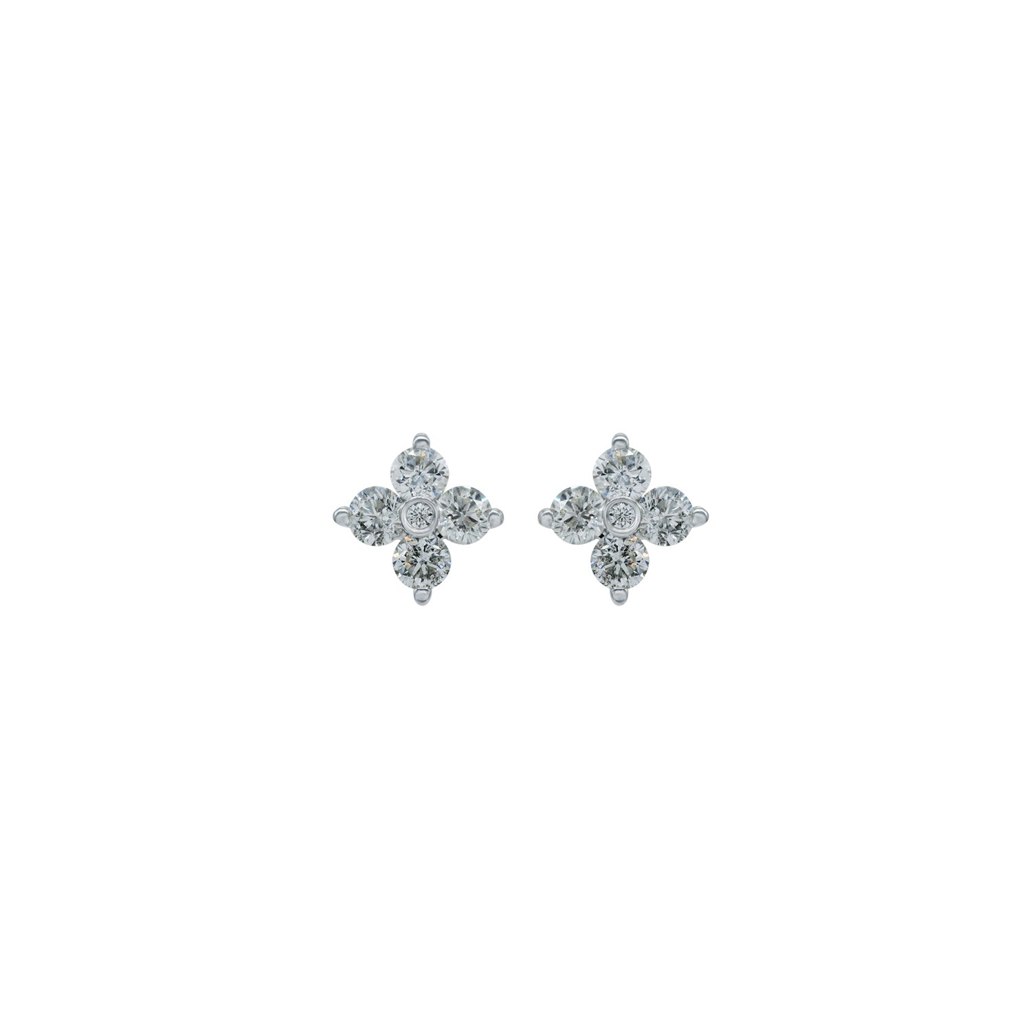 Diamond Earrings. Earring for Gift. Stud Earring. Diamonds. Anatol. Gift. Everyday earring. Easy to wear earring. Sparkly earring. Anatol Jewelry. Fine Jewelry. Golden Hall. Kifissia. Χρυσό σκουλαρίκι. Σκουλαρίκι καρφωτό. Σκουλαρίκι με διαμάντια.  Athens. Χρυσά κοσμήματα. Κοσμήματα Κηφισιά. Σκουλαρίκι με μπριγιάν.