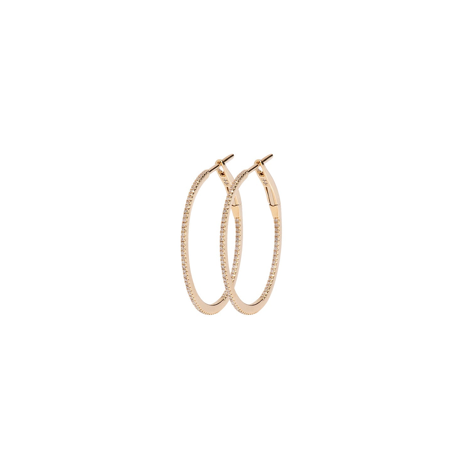 Diamond Hoop earrings. Hoop earrings. Gold hoop earrings. Gold and Diamond hoop earrings. Easy to wear hoops. Diamond hoops. Diamond earrings for gift. Χρυσοί κρίκοι. Διαμαντένιοι κρίκοι. Κρίκος με διαμάντια. Σκουλαρίκια κρίκοι. Σκουλαρίκι για δώρο. Fine jewelry. Anatol. Kifissia. Golden Hall. Athens.