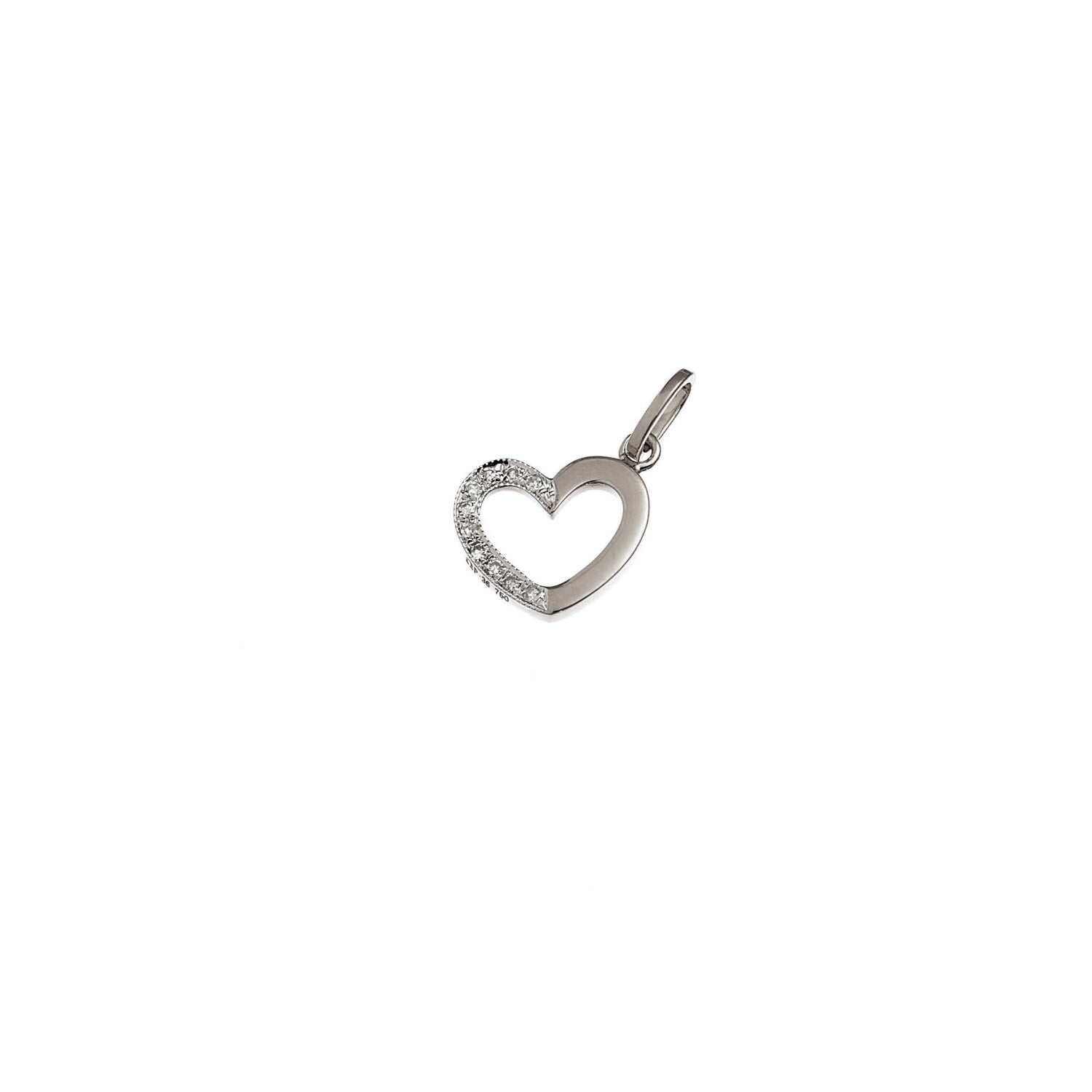 Diamond Pendants. Heart Pendants. Pendant Gift. Charm Gift. Anatol Jewelry. Fine Jewelry. Golden Hall. Kifissia. Athens. Χρυσά κοσμήματα. Κοσμήματα με διαμάντια. Καρδιά κόσμημα. Μοτίφ καρδιά. Καρδιά για δώρο κόσμημα. Κοσμήματα Κηφισιά. Αθήνα. 