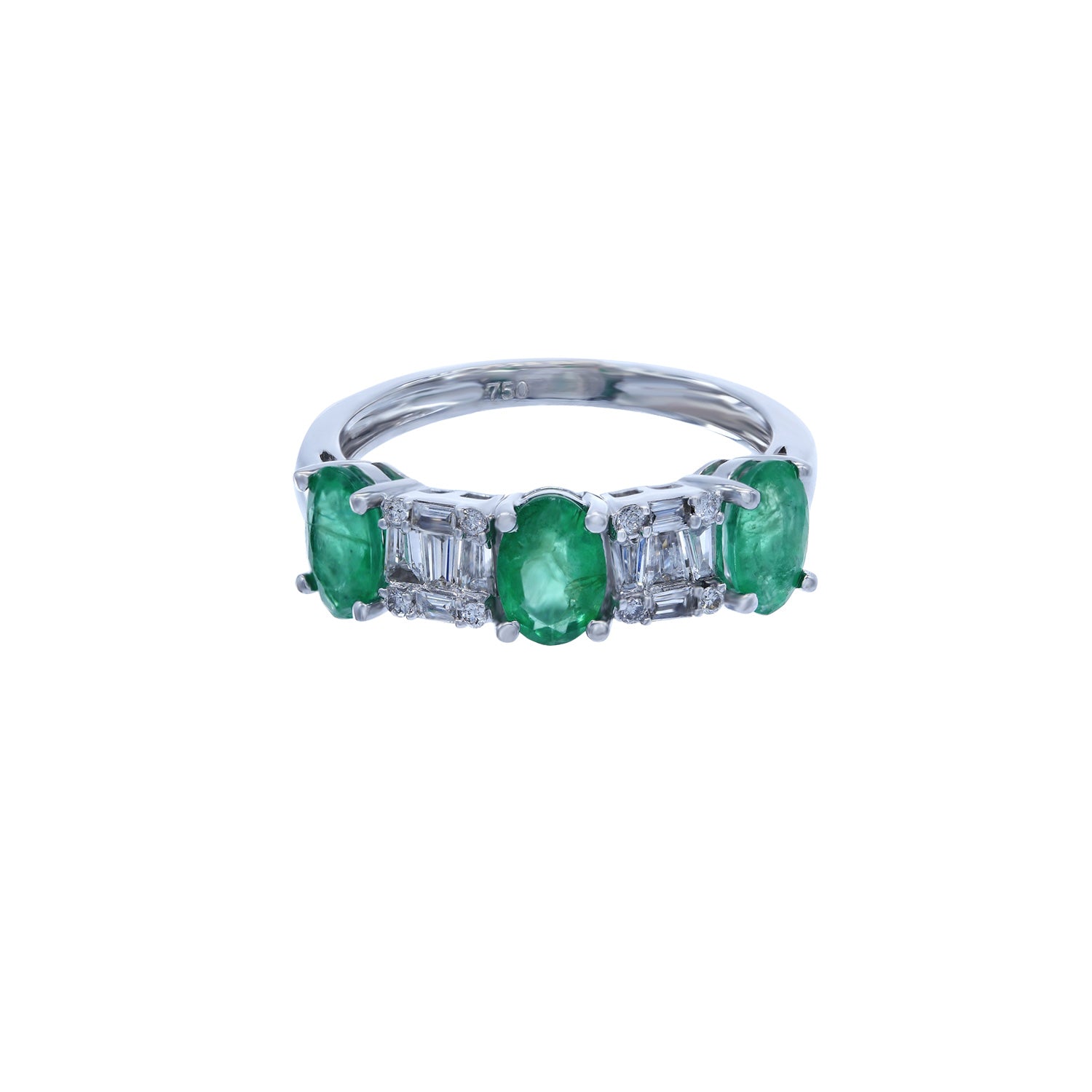 Emerald Ring. Diamond and emerald ring. Gift ring. Gold ring. Diamond ring. Precious stone ring. High end ring. Anatol jewelry. Fine jewelry. Golden Hall. Kifissia. Step cut ring. Vivid green emerald. Fine jewelry. Ring. Athens. Δαχτυλίδι με σμαράγδι. Σμαραγδένιο δαχτυλίδι. Δαχτυλίδι με σμαράγδι και μπριγιάν.