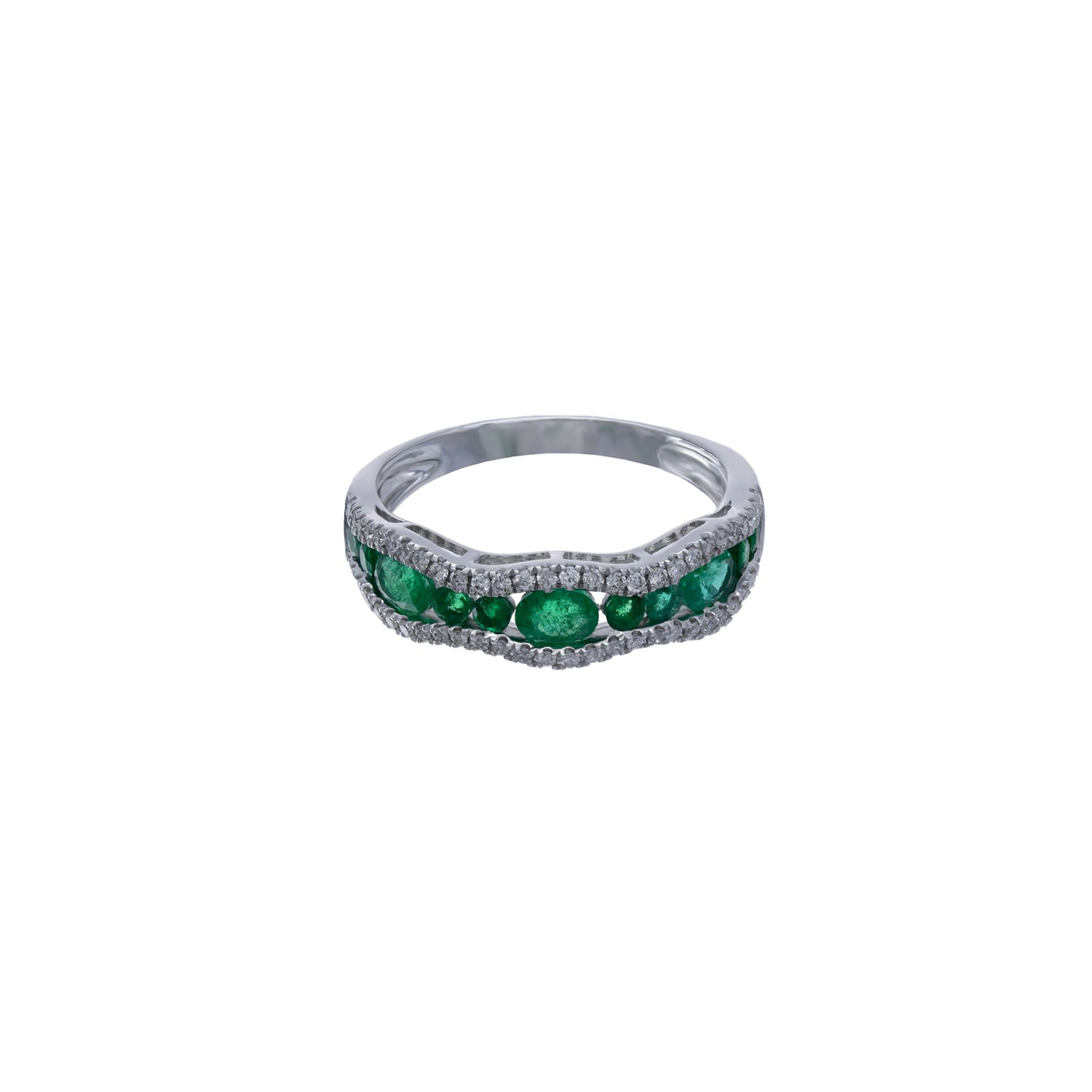 Gold and diamond ring. Eternity ring. Diamond wedding band. Diamond eternity ring. Anatol jewellery. Golden Hall. Fine jewellery. Χρυσά κοσμήματα. Κοσμήματα Κηφισιά. Βέρες γάμου. Διαμαντένια βέρα. Βέρα με διαμάντια. Δαχτυλίδι σειρέ με μπριγιάν. Σειρέ δαχτυλίδι με διαμάντια. Emerald Ring. Δαχτυλίδι με σμαράγδι.